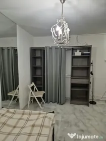 Piata Alba Iulia ofer spre vânzare