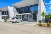 Vila de inchiriat- 6 camere- piscina - pompe de caldura
