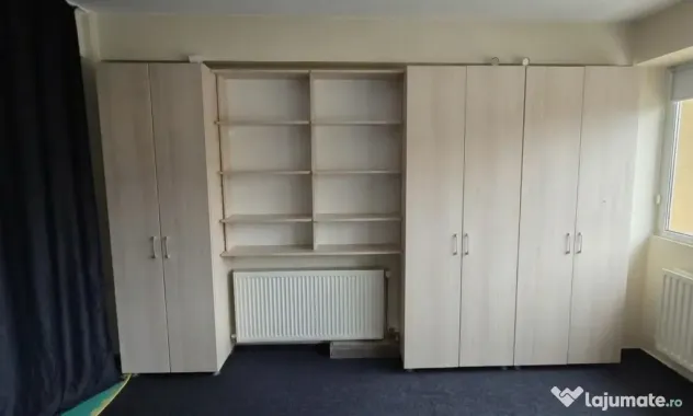 Vand Dulap / Dressing cu usi glisante - ideal pentru depozitare / casa / office
