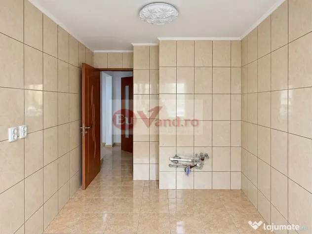 Apartament cu o camera de vanzare – Micro 40, parter, 27 mp, 33.500 E - Galati (Galati)