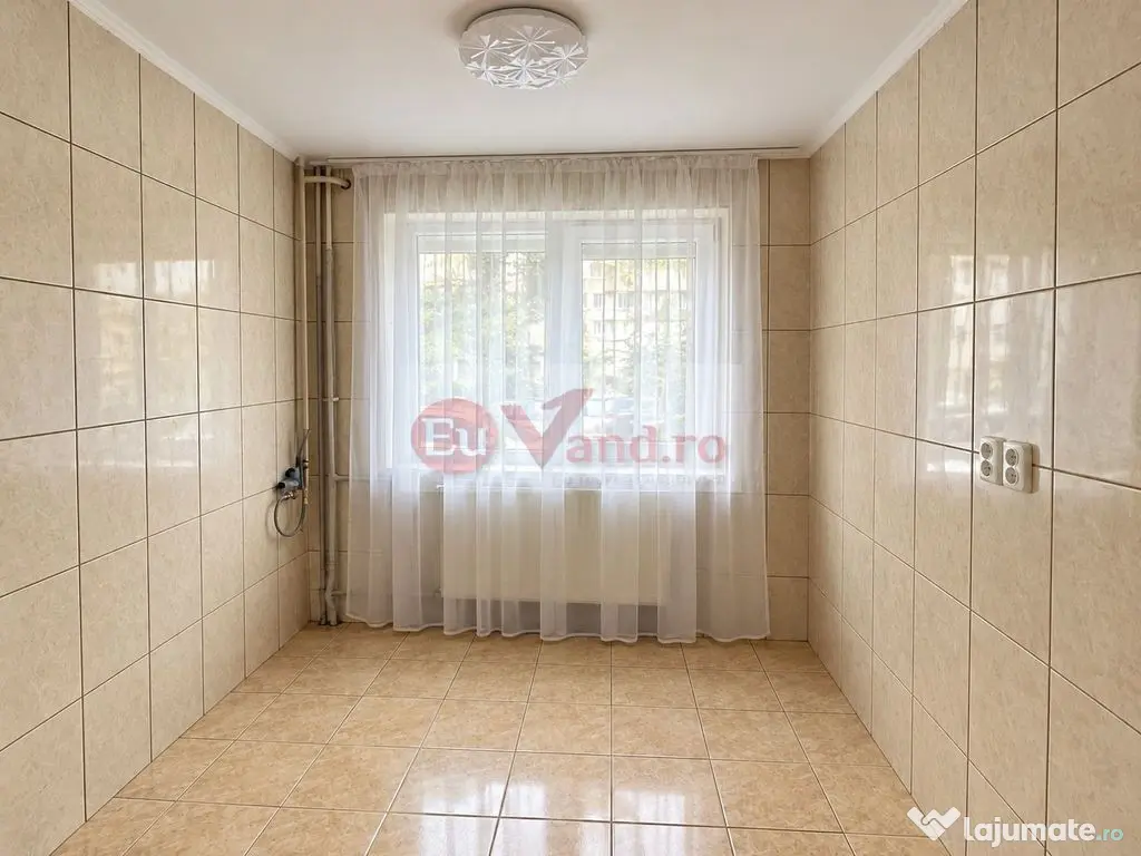 Apartament cu o camera de vanzare – Micro 40, parter, 27 mp, 33.500 E - Galati (Galati)