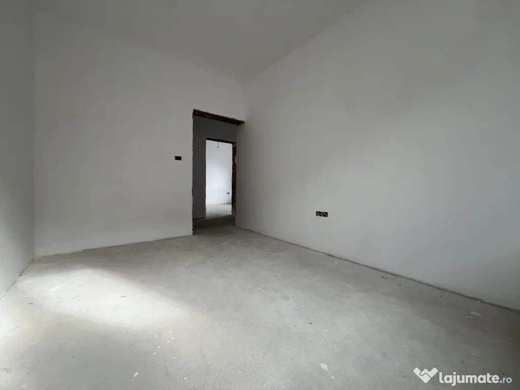 Duplex, 4 camere, 98 mp utili, 312 teren, panouri fotovoltai - Giroc (Timis)