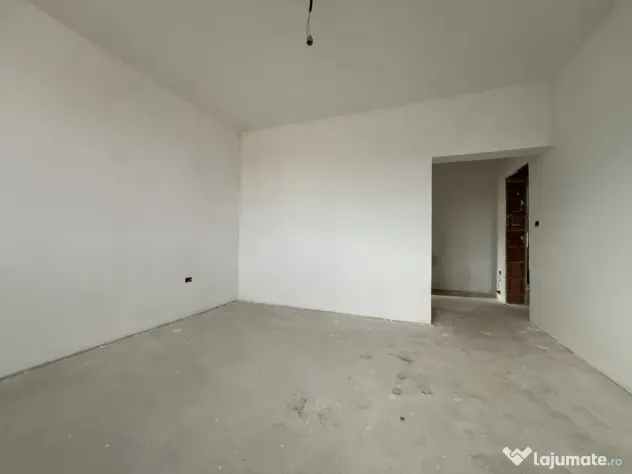 Duplex, 4 camere, 98 mp utili, 312 teren, panouri fotovoltai - Giroc (Timis)