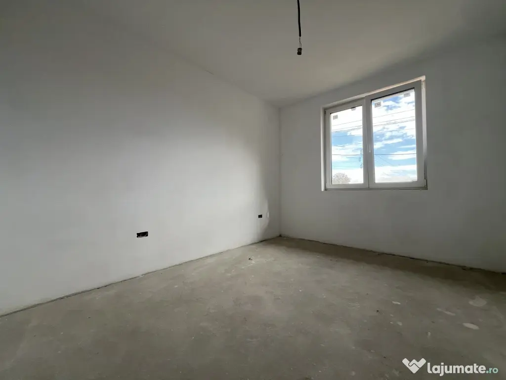 Duplex, 4 camere, 98 mp utili, 312 teren, panouri fotovoltai - Giroc (Timis)