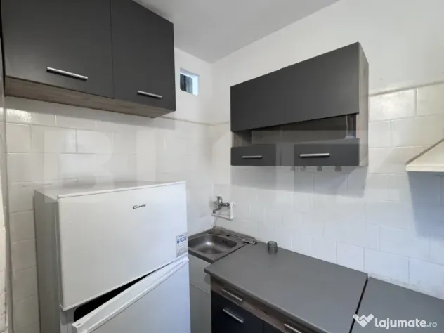Garsoniera sud ca noua de închiriat - Ploiesti (Prahova)