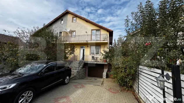 Duplex spațios cu 5 camere, garaj pentru 2 mașini, zona Mi - Alba Iulia (Alba)