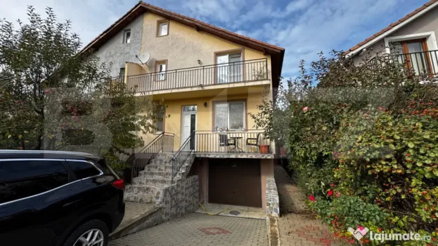 Duplex spațios cu 5 camere, garaj pentru 2 mașini, zona Mi - Alba Iulia (Alba)