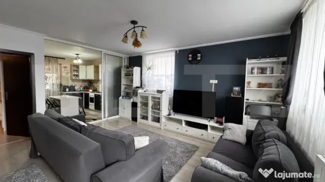 Duplex spațios cu 5 camere, garaj pentru 2 mașini, zona Mi - Alba Iulia (Alba)