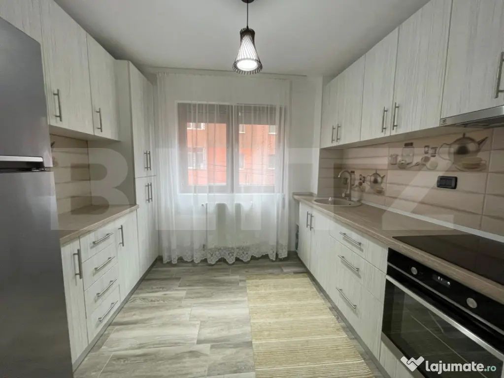 Apartament cu 3 camere, 62 mp, Etajul 1, zona Blocuri - Camp - Campia Turzii (Cluj)