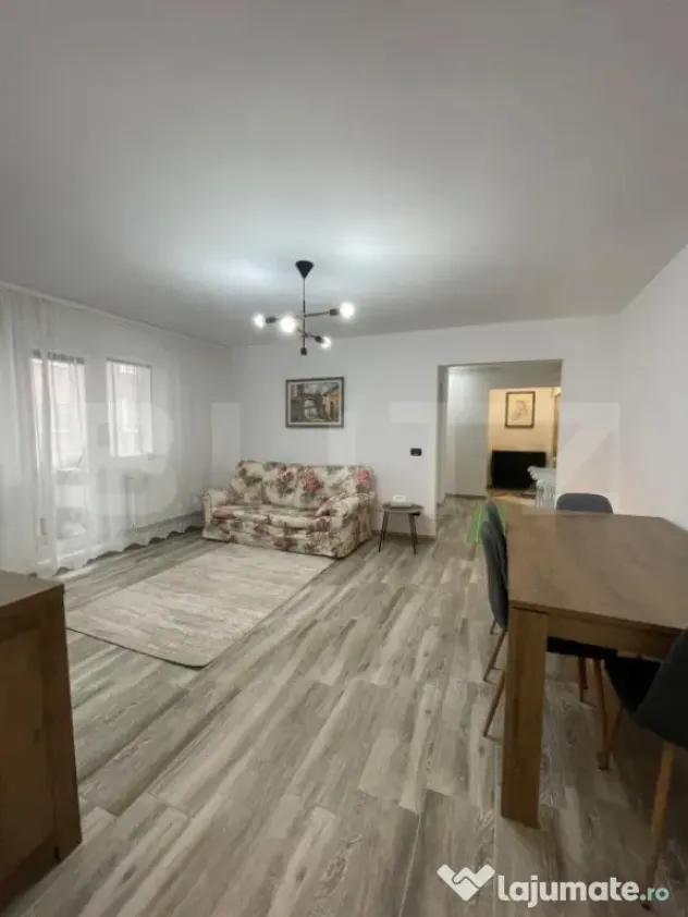 Apartament cu 3 camere, 62 mp, Etajul 1, zona Blocuri - Camp - Campia Turzii (Cluj)