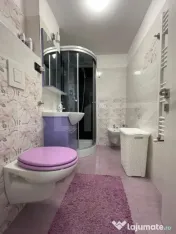 Apartament cu 3 camere, 62 mp, Etajul 1, zona Blocuri - Camp