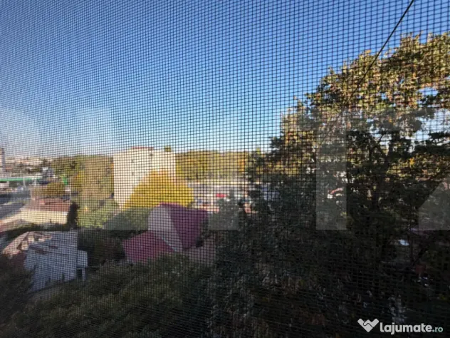 Apartament 3 camere decomandat 72 mp utili zona Parcul Roman - Craiova (Dolj)