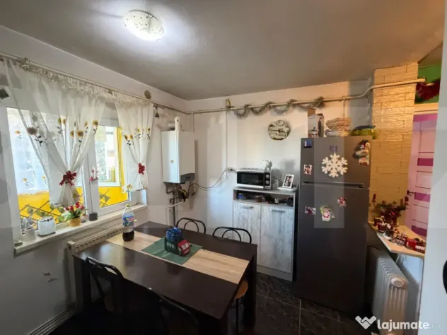 Apartament 3 camere decomandat 72 mp utili zona Parcul Roman - Craiova (Dolj)