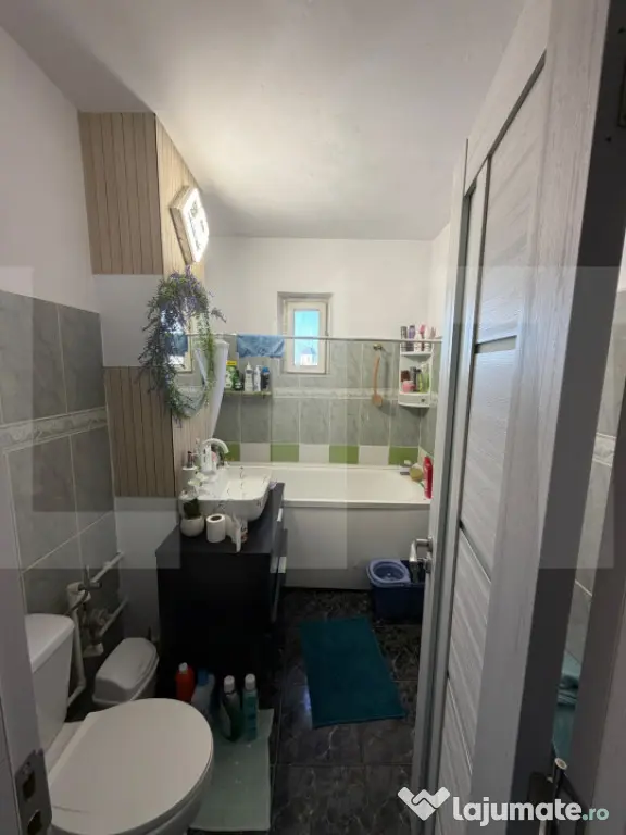 Apartament 3 camere decomandat 72 mp utili zona Parcul Roman - Craiova (Dolj)