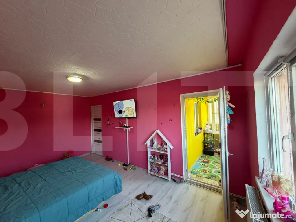 Apartament 3 camere decomandat 72 mp utili zona Parcul Roman - Craiova (Dolj)