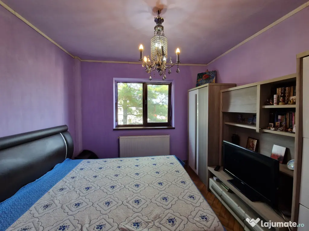 2 camere semidecomandate,confort 1, Micro IX,zona bună,etaj 4,acoperiș nou