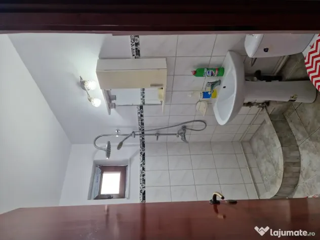2 camere semidecomandate,confort 1, Micro IX,zona bună,etaj 4,acoperiș nou