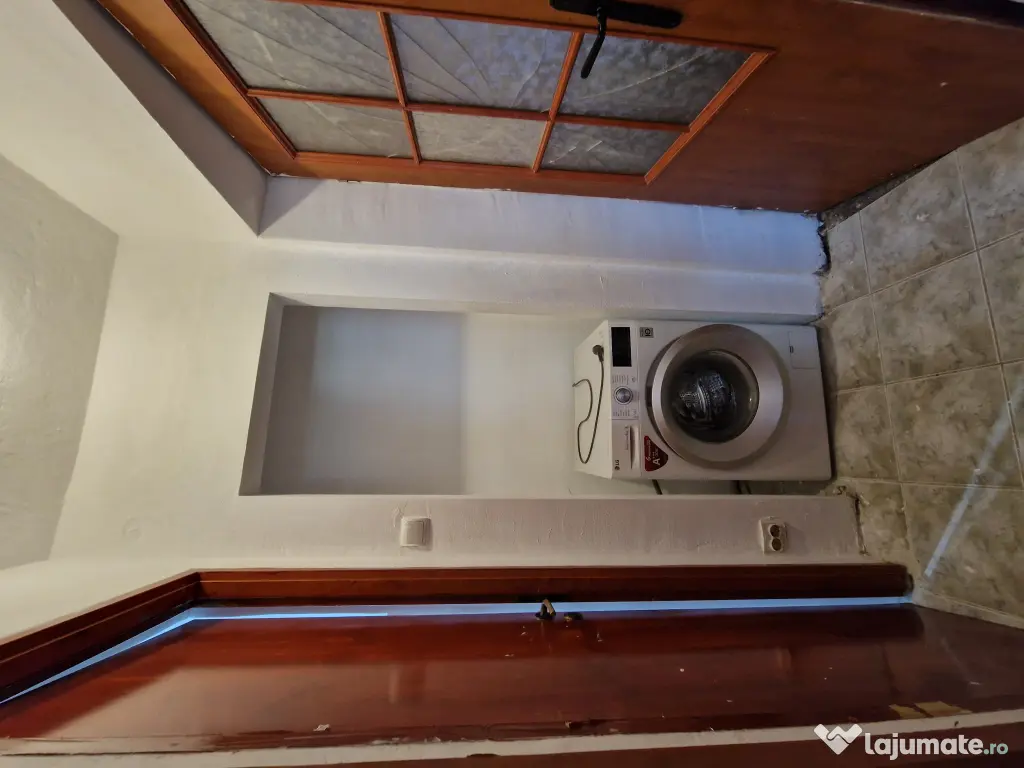 2 camere semidecomandate,confort 1, Micro IX,zona bună,etaj 4,acoperiș nou
