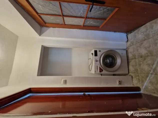 2 camere semidecomandate,confort 1, Micro IX,zona bună,etaj 4,acoperiș nou