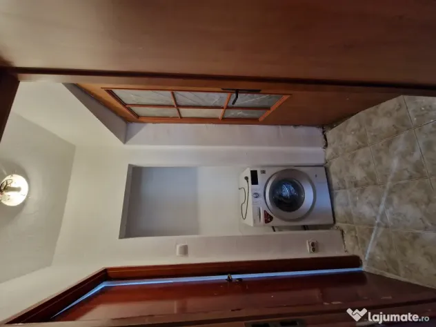 2 camere semidecomandate,confort 1, Micro IX,zona bună,etaj 4,acoperiș nou