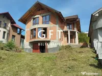 Vilă la roșu, 3 niveluri, zonă rezidențială – Pensiunea Morariu 