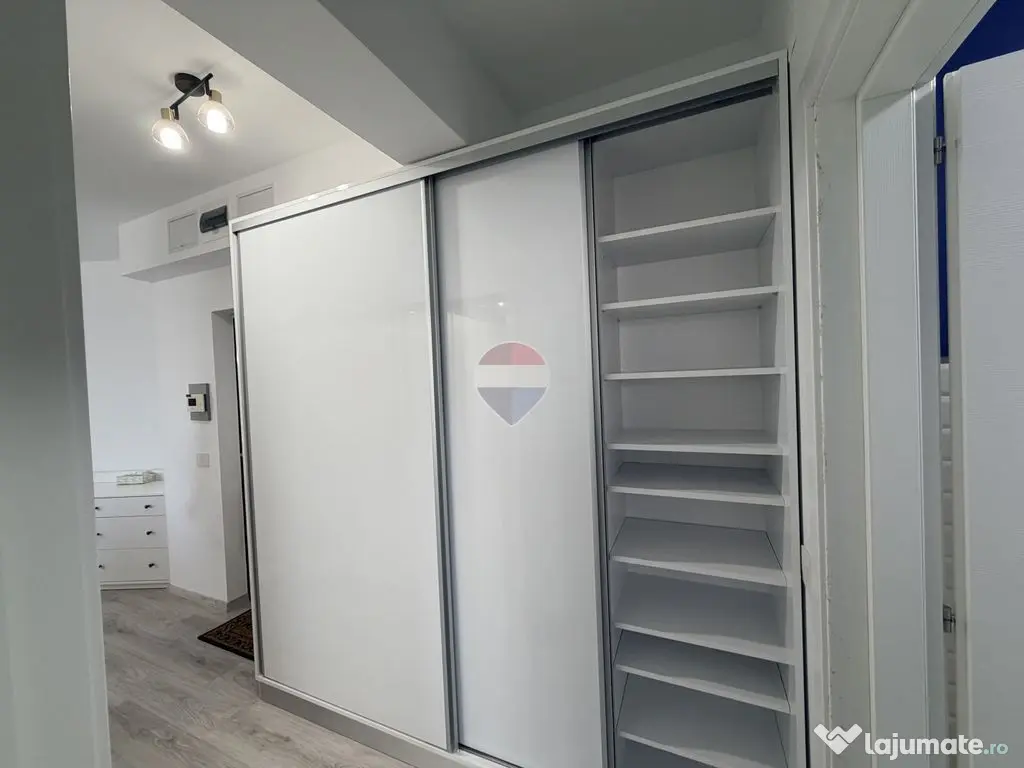 De închiriat apartament cu 3 camere, în zona Lotus Retail Park - Oradea (Bihor)