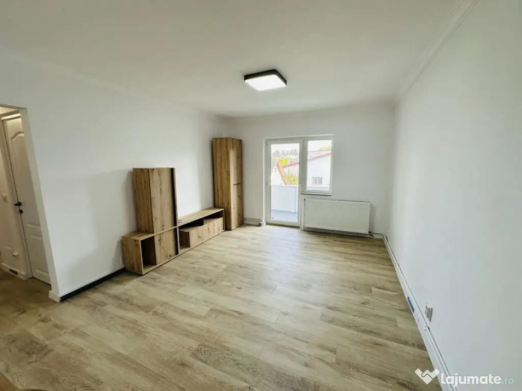 Apartament 2 camere Grivitei cu parcare si beci - Brasov (Brasov)