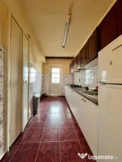 Apartament cu 3 camere, 69 mp utili, decomandat - Zona Daci 