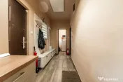 Apartament cu 2 camere vis-a-vis de Campusul Goldiș