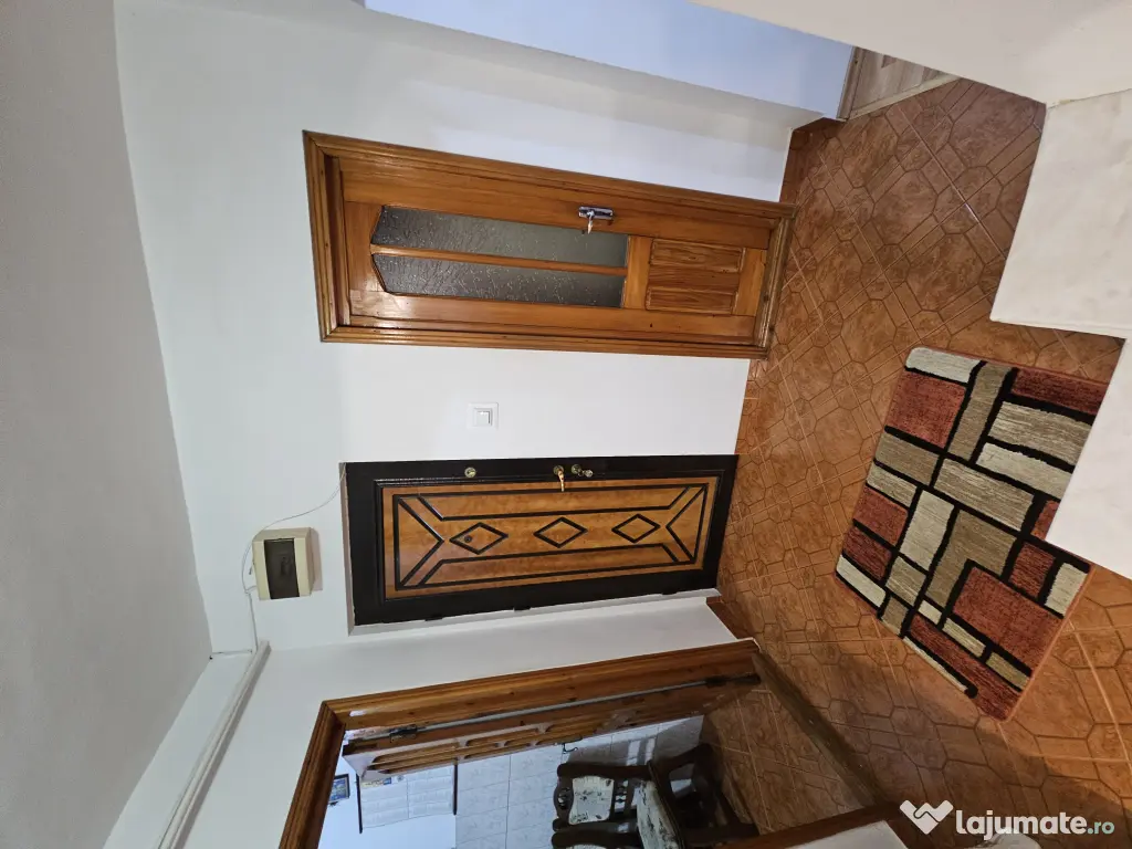 Vând apartament - mun. Adjud, jud. Vrancea