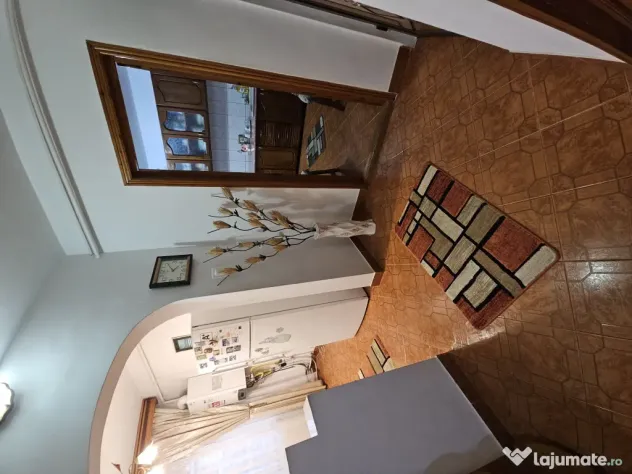 Vând apartament - mun. Adjud, jud. Vrancea