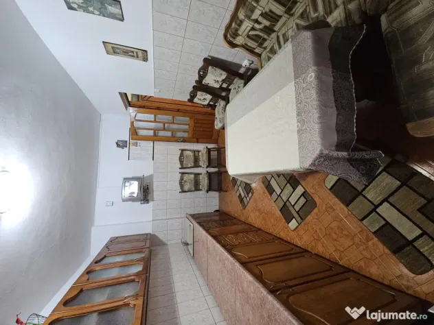 Vând apartament - mun. Adjud, jud. Vrancea