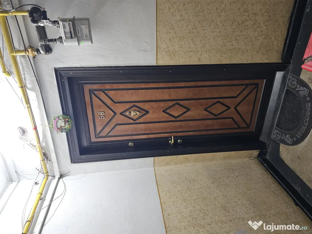 Vând apartament - mun. Adjud, jud. Vrancea