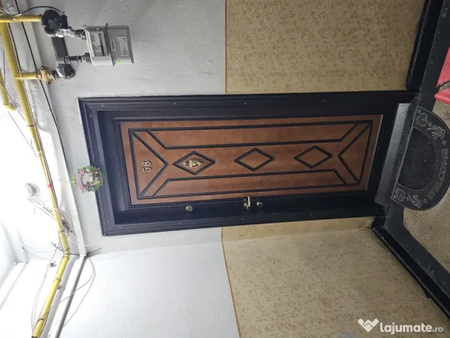 Vând apartament - mun. Adjud, jud. Vrancea