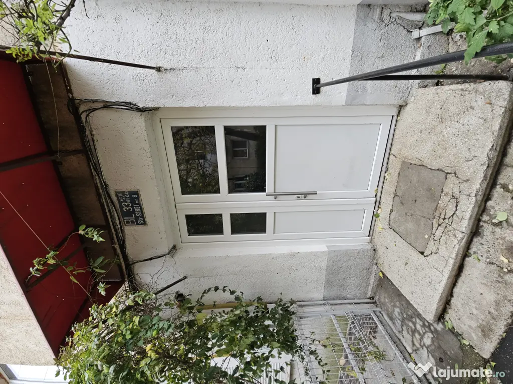 Vând apartament - mun. Adjud, jud. Vrancea