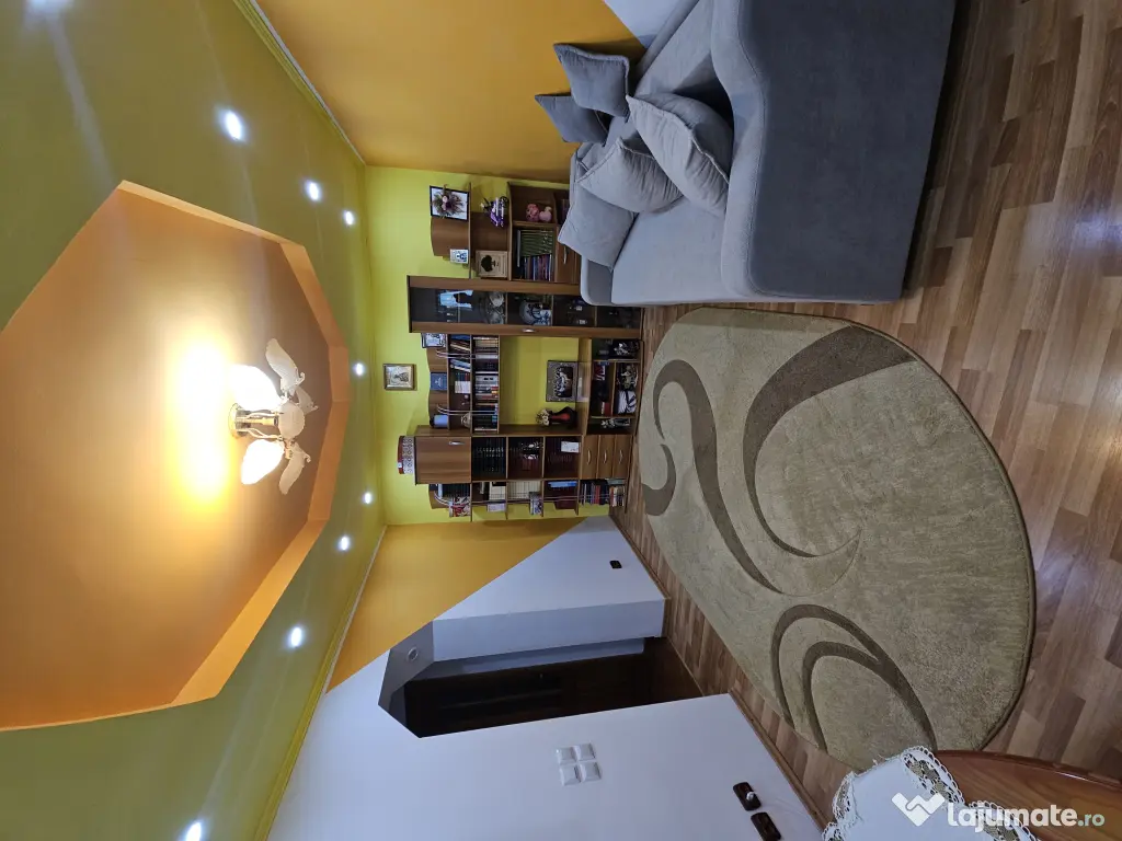 Vând apartament - mun. Adjud, jud. Vrancea