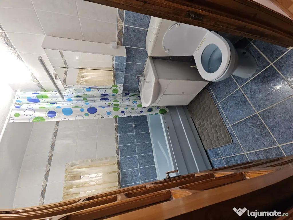 Vând apartament - mun. Adjud, jud. Vrancea