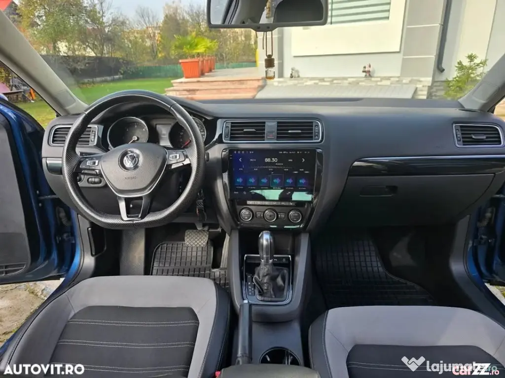 Volkswagen Jetta Highline 2.0 TDI 150 CP DSG6 2015 – istoric VW - Pitesti (Arges)