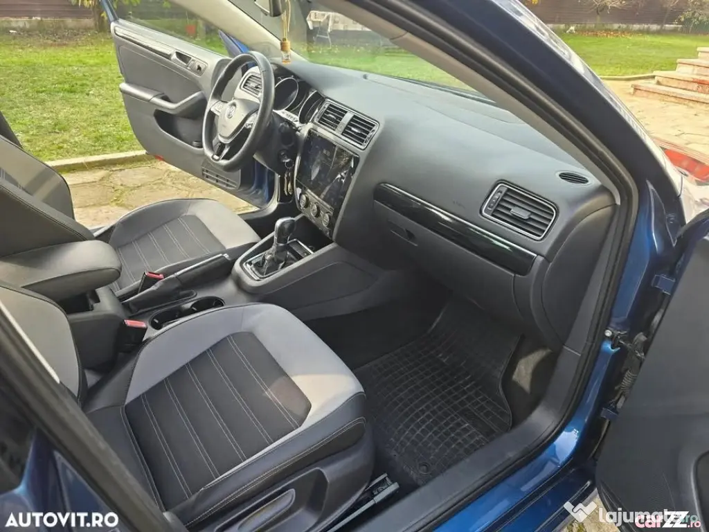Volkswagen Jetta Highline 2.0 TDI 150 CP DSG6 2015 – istoric VW - Pitesti (Arges)