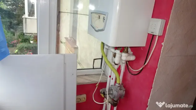 Inchiriez apartament 3 camere in Deva, zona Scarisoara, etaj 2 - Deva (Hunedoara)