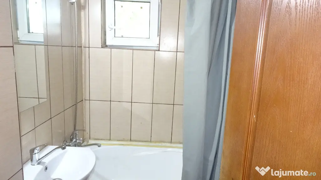Inchiriez apartament 3 camere in Deva, zona Scarisoara, etaj 2 - Deva (Hunedoara)