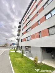 Apartament la cheie cu 3 camere de vanzare bloc nou in Dambu