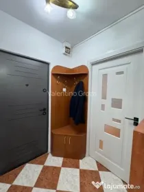 Vitan mall etaj 8 decomandat