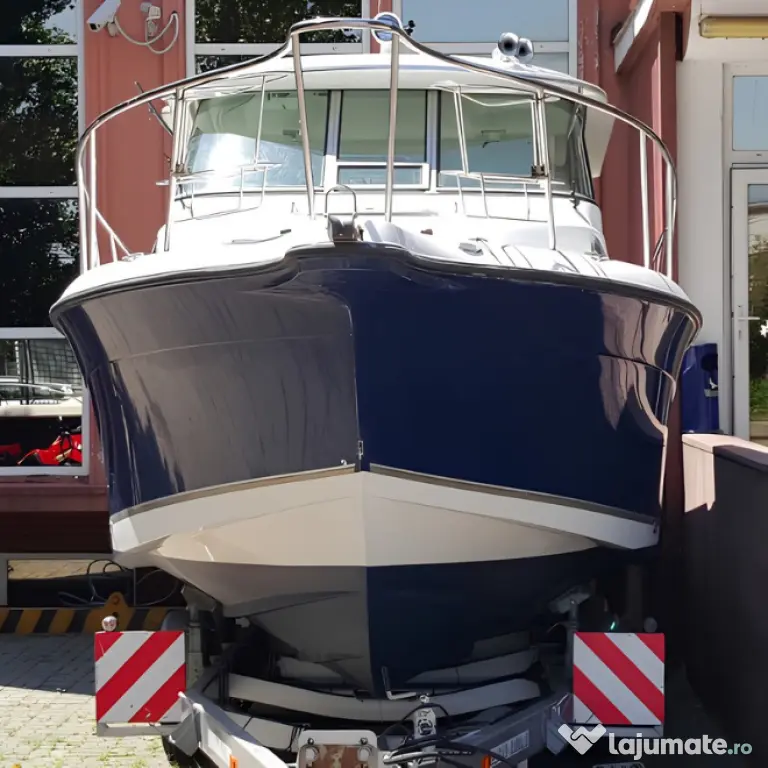 Ambarcatiune Seaswirl Striper 2901 Walk Around 450 CP