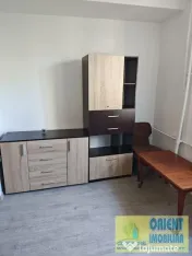 Far, de vanzare garsoniera etajul 2, renovata 