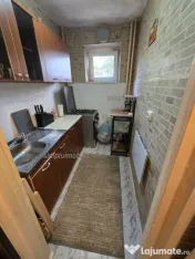 2 Camere Metrou 1 Decembrie