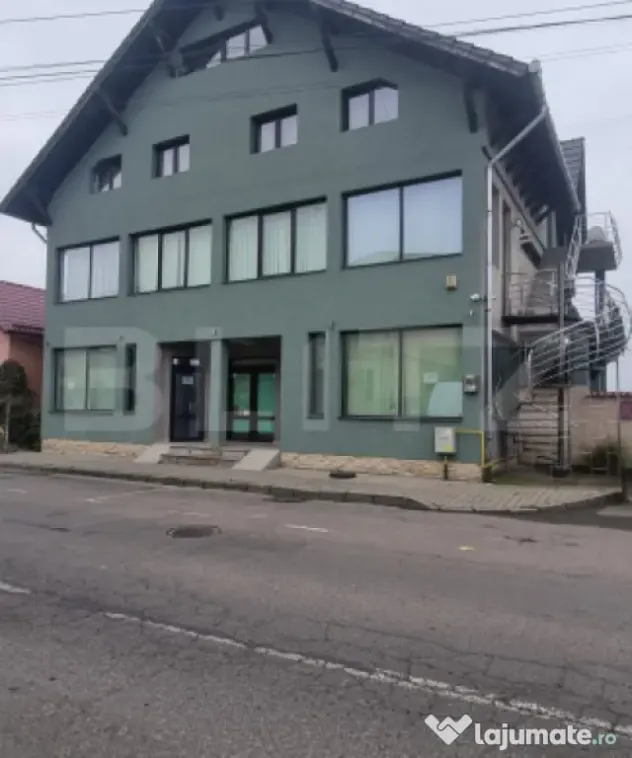 Complex comercial mixt de vânzare – investiție sigură ? - Ludus (Mures)