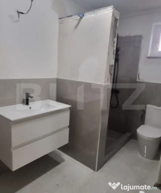 Complex comercial mixt de vânzare – investiție sigură ? - Ludus (Mures)