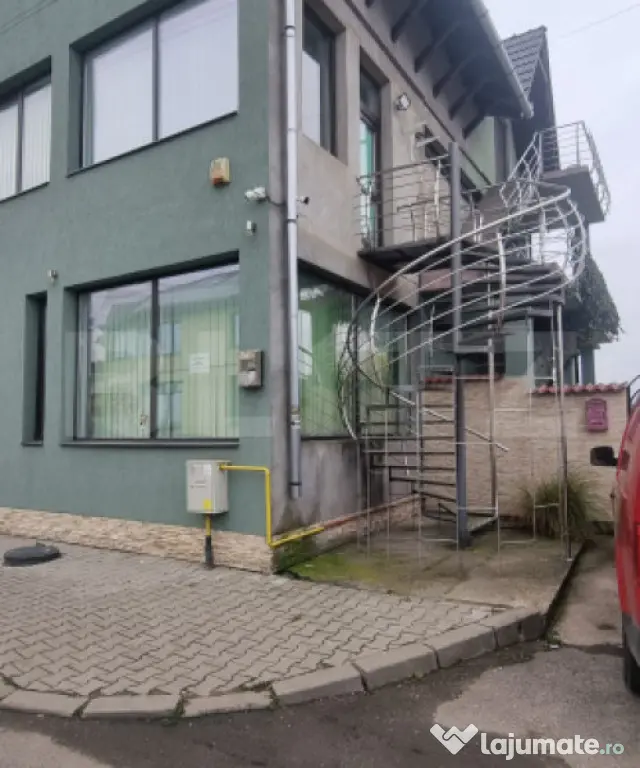 Complex comercial mixt de vânzare – investiție sigură ? - Ludus (Mures)
