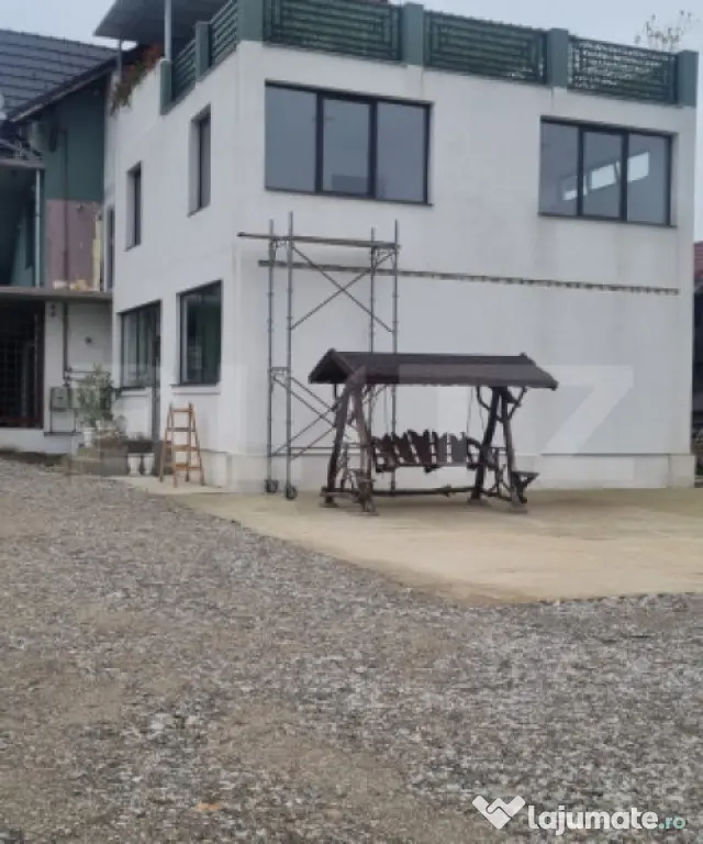 Complex comercial mixt de vânzare – investiție sigură ? - Ludus (Mures)